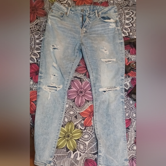 AE distressed lightwash skinny jeans - Picture 2 of 4